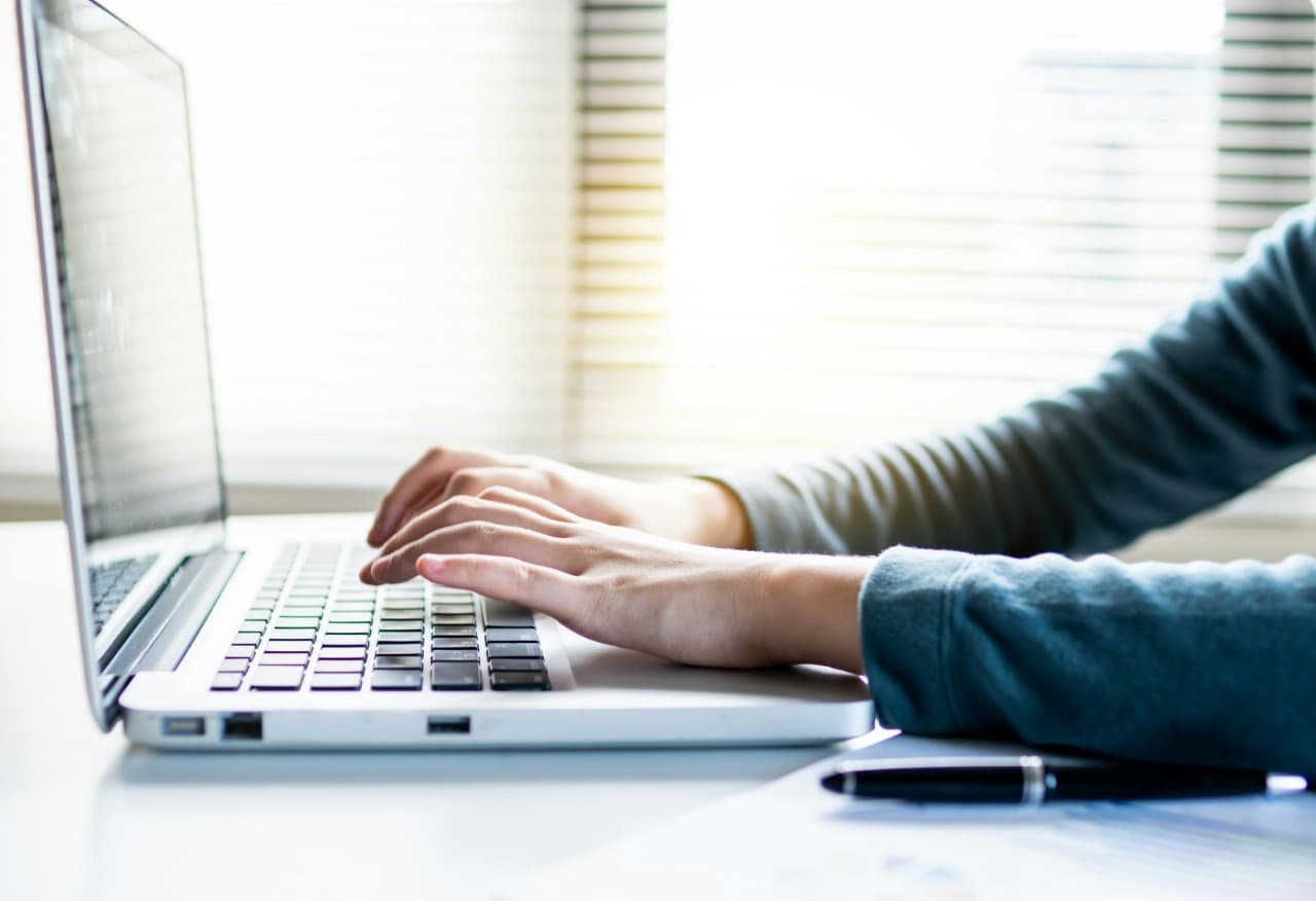 Agenda digital para clientes: la herramienta esencial para optimizar tu negocio con BookOint