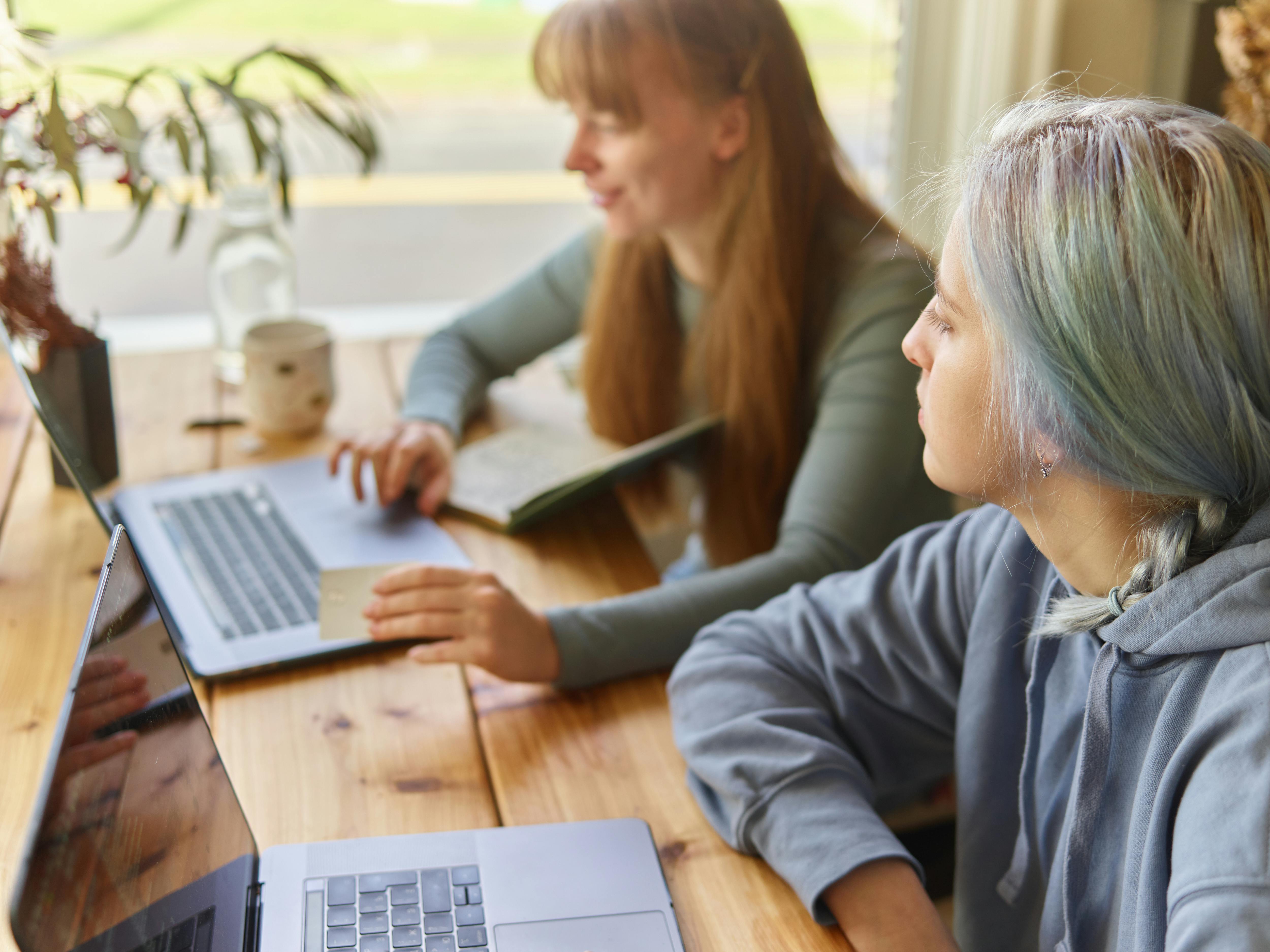 Why Hubspot CRM Free Is a Game-Changer for Teams