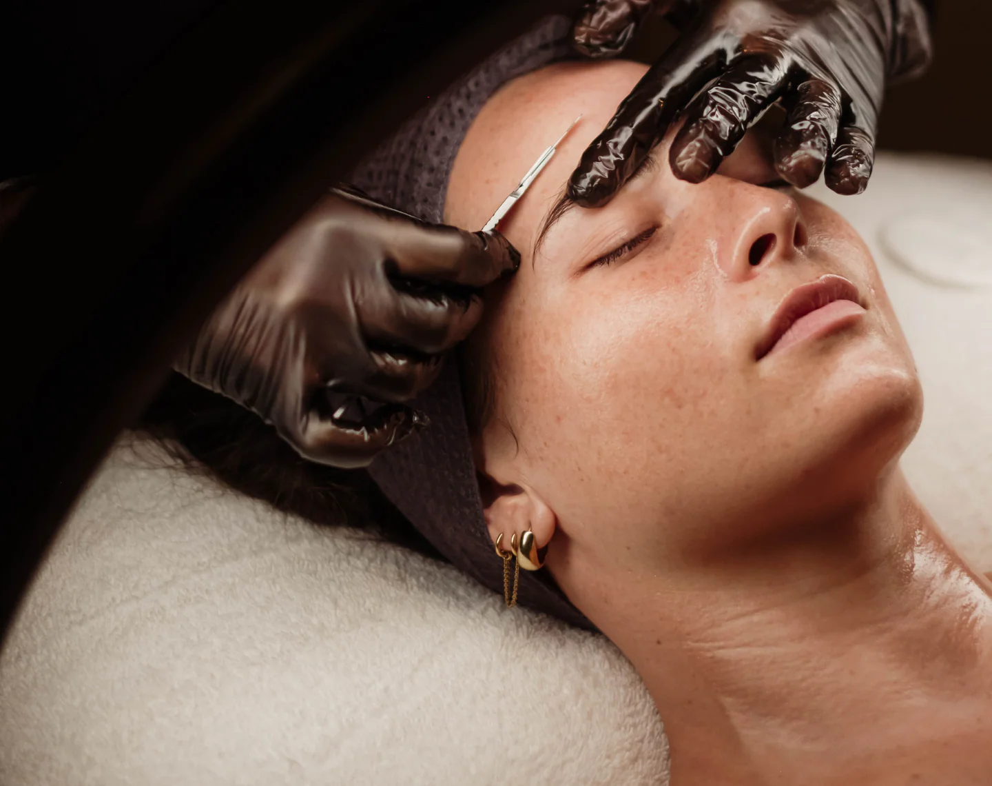 Top Benefits of a Dermaplane Facial for Dull or Textured Skin
